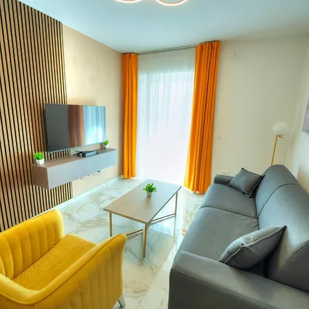 Charming And Bright One Bedroom Cpac2-1 Apartment *