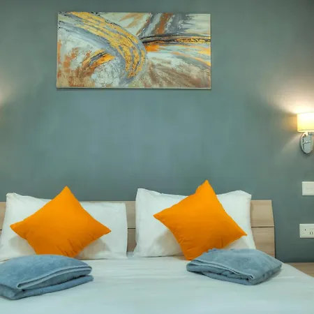 Charming And Bright One Bedroom Cpac2-1 Apartment