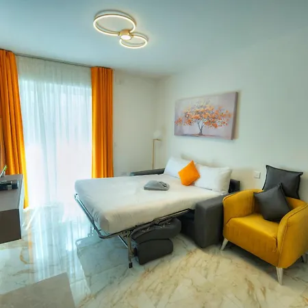 Charming And Bright One Bedroom Cpac2-1 Apartment *